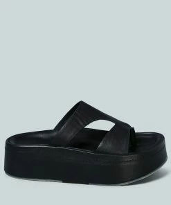 Rag & Co X Sandals HATHAWAY Slip-On Platfrom Sandal In Black