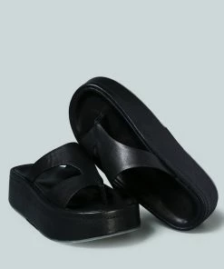 Rag & Co X Sandals HATHAWAY Slip-On Platfrom Sandal In Black