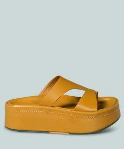 Rag & Co X HATHAWAY Slip-On Platfrom Sandal In Tan Sandals