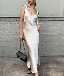 Rag & Co OROFER Black Soft Leather Luxury Thong Flats